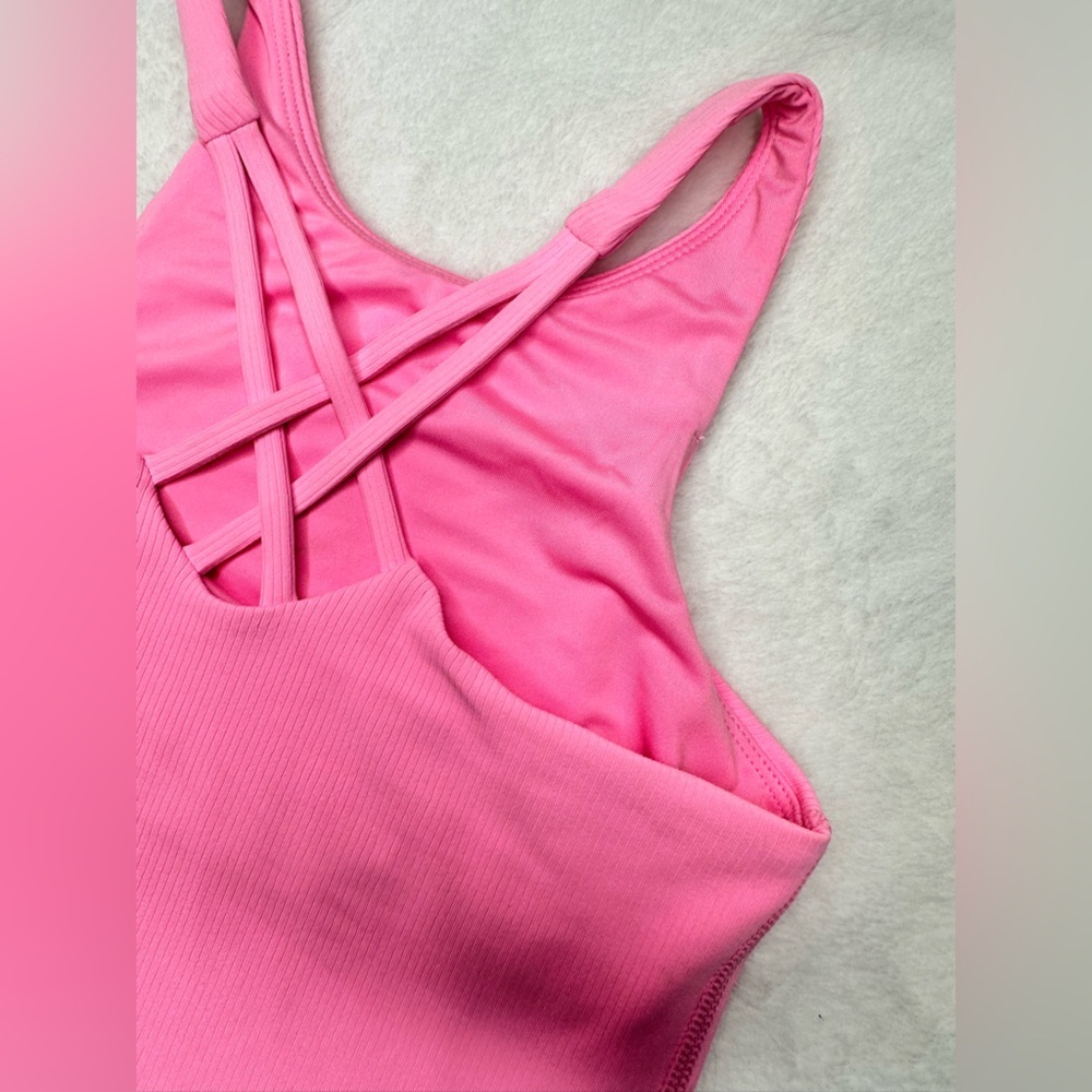 All In Motion Cropped Tank Tight Fit Kids Girls Size Small (6/7T) Build In Bra - Picture 4 of 11